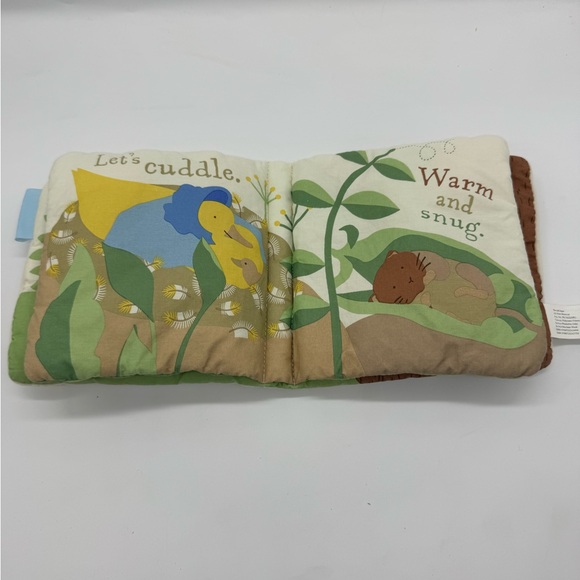 Peter Rabbit Snuggle soft book - Picture 3 of 5